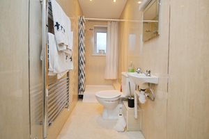 Photo 25- click for photo gallery